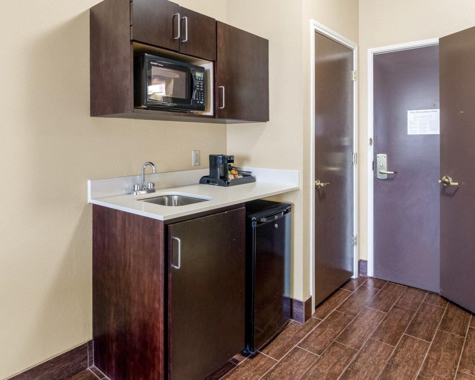 Comfort Suites Odessa Luaran gambar